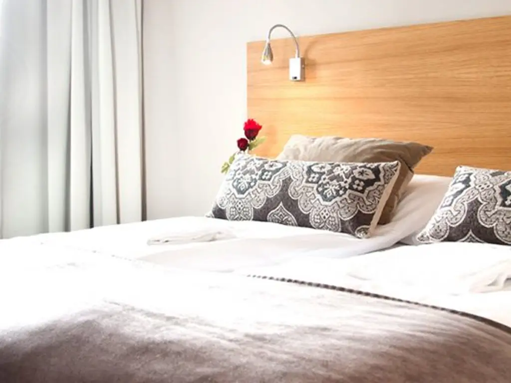 hotellrumstartv1-1024x400-1